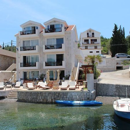 Apartments Harmonia Tivat Luaran gambar