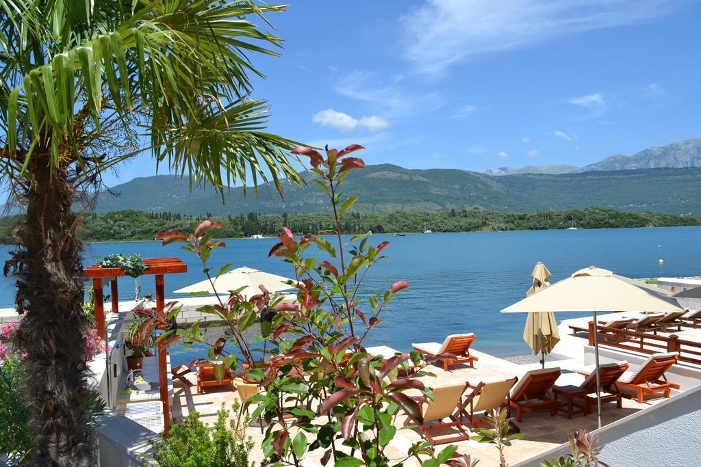 Apartments Harmonia Tivat Luaran gambar